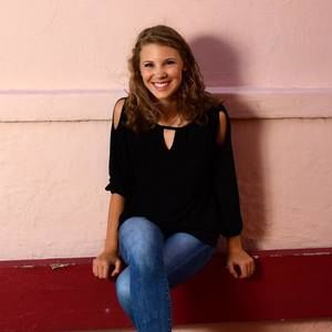 Meet your Posher, Olivia